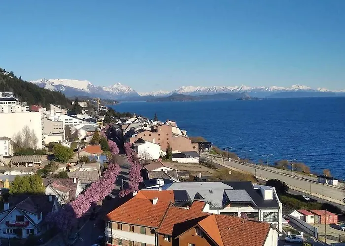 Vista Al Lago Apartments